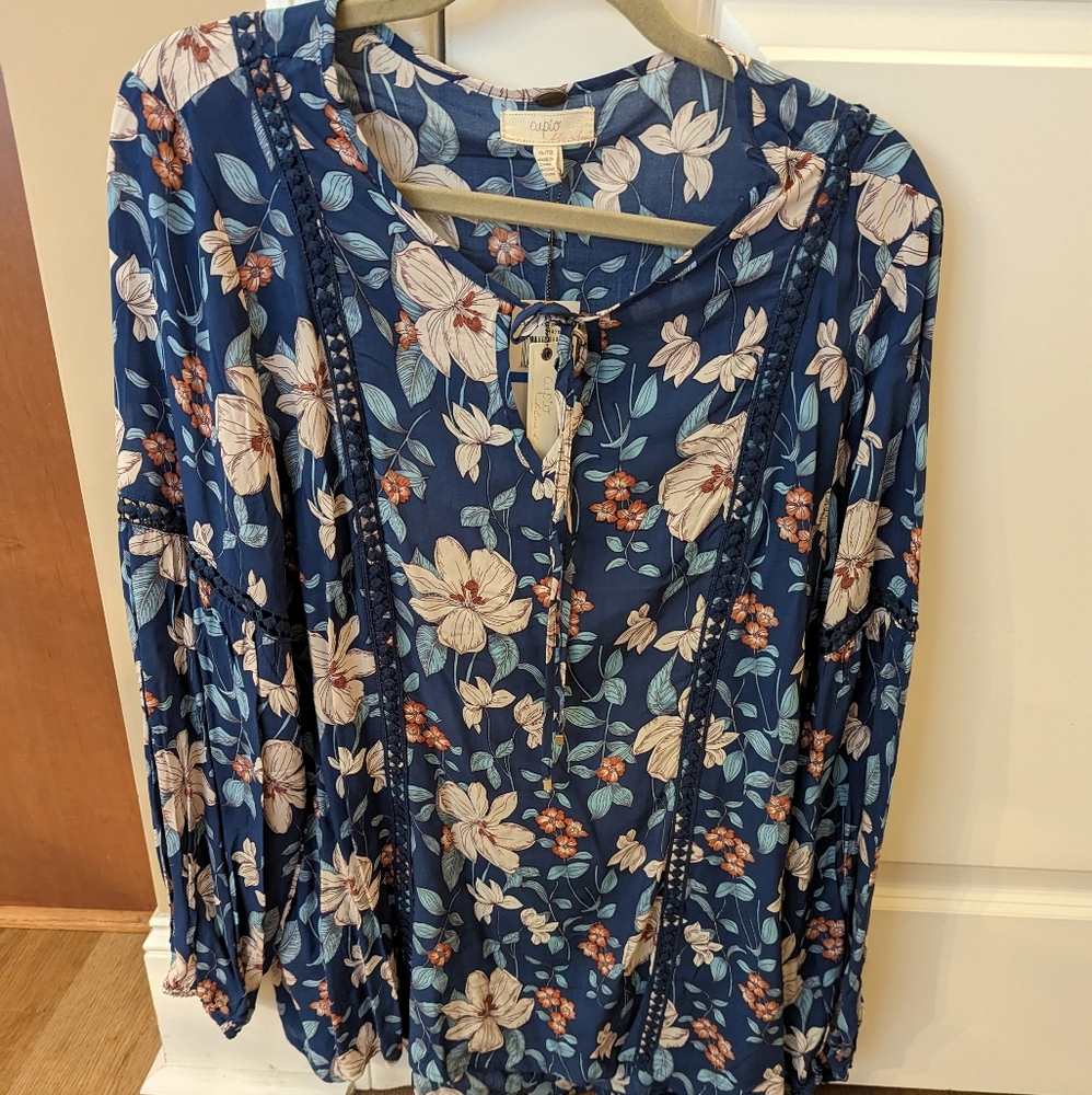 Cupio XL Floral Blue Blouse